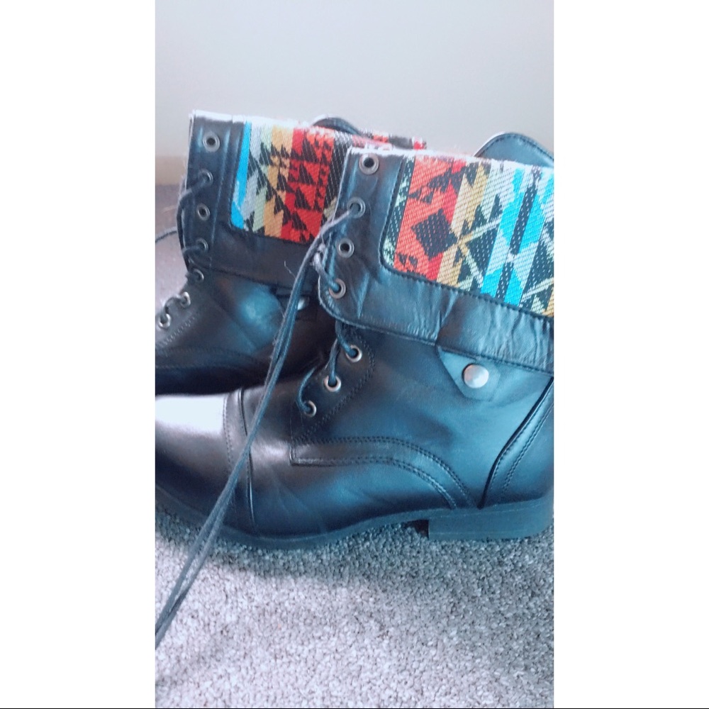 Aztec Print Boots - Picture 2 of 4
